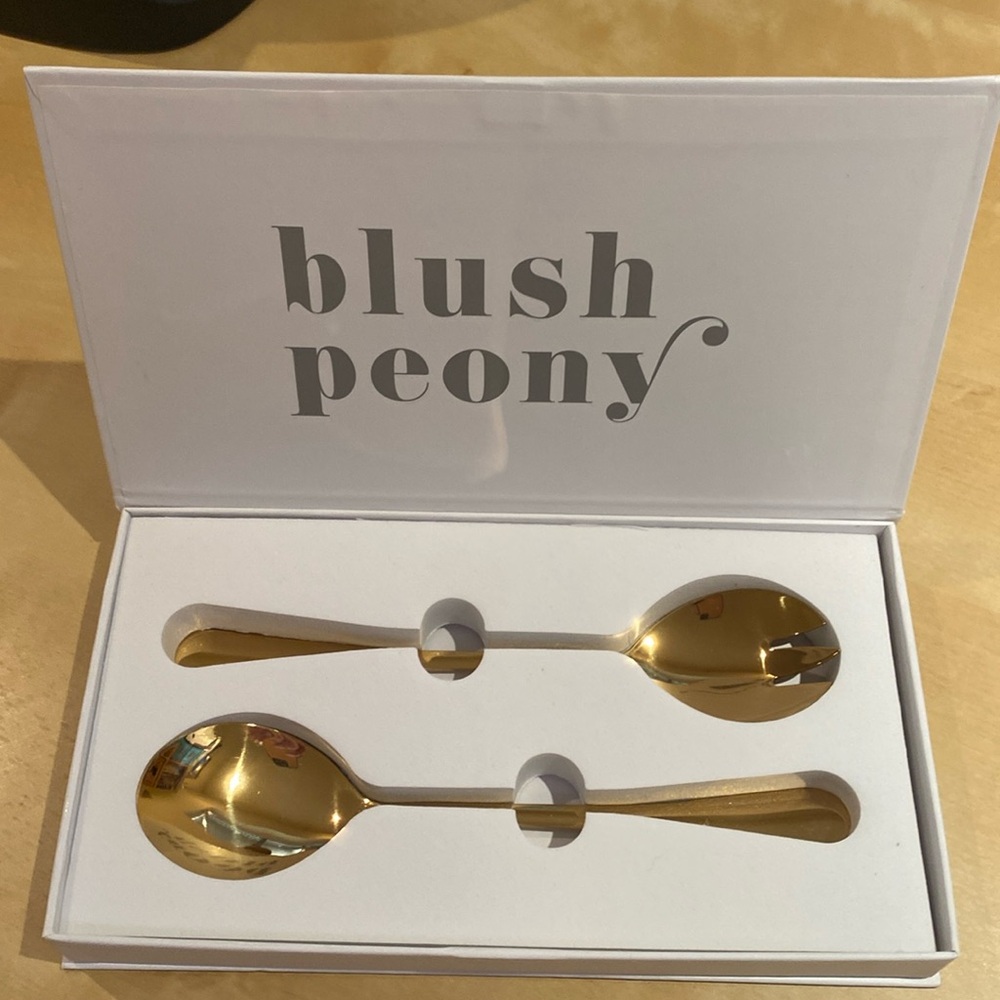 Blush Peony 2 piece gold salad serving set